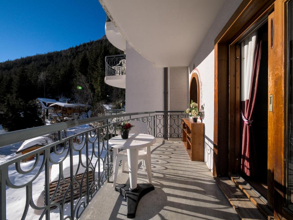 Happy Moose - Cosy Mont Blanc View Apartment Шамони Екстериор снимка